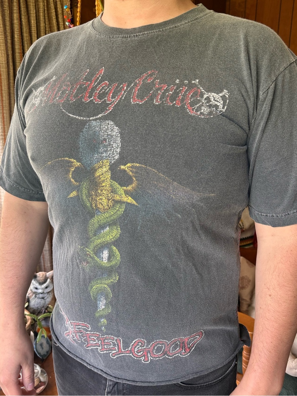 MyDyer.Com • Motley Crue Vintage 2000s Dr Feel Good Band Tee - Picture 5 of 16